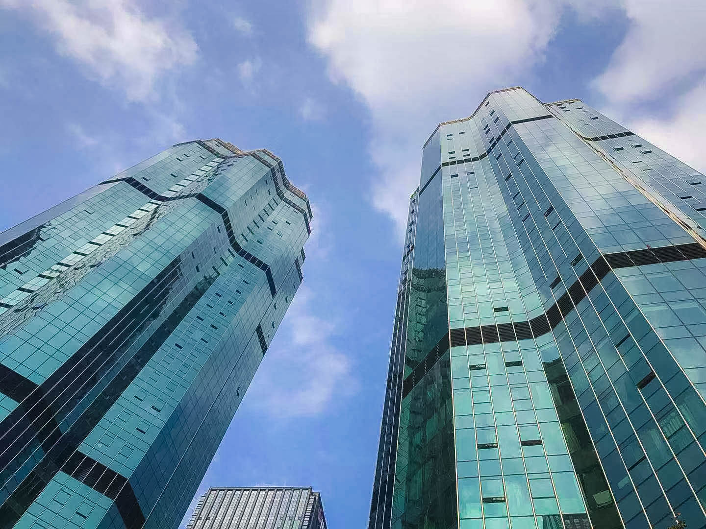 守护常在 美好永续|ag平台游戏官网物业服务项目钱塘航空大厦获评五星级物业服务项目